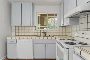 1127 Castle Oaks Dr, Stockton, CA 95210 - Photo 9