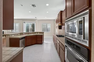 6900 Elvora Way, Elk Grove, CA 95757 - Photo 27