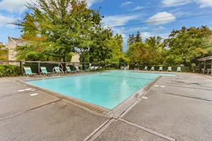 820 Woodside Ln, Sacramento, CA 95825 - Photo 33