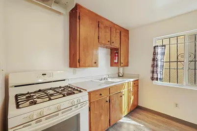 3260 Belleview Avenue, Stockton, CA 95206 - Photo 9