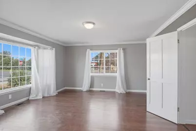 1301 E Blossom Street, Dos Palos, CA 93620 - Photo 13
