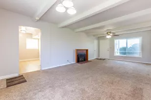 5852 N Haven Dr, North Highlands, CA 95660 - Photo 5