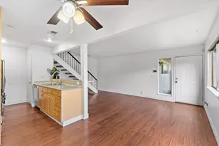 4728 Greenholme Dr, Sacramento, CA 95842 - Photo 9