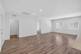 8825 Stratham Wy, Elk Grove, CA 95758 - Photo 17