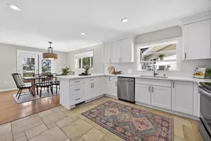 375 W 8th St, Davis, CA 95616 - Photo 17