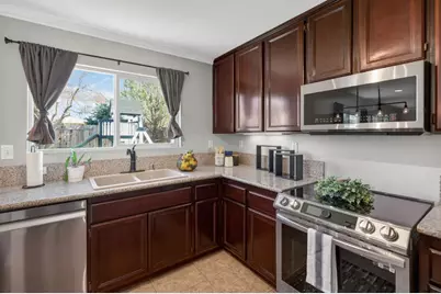 9285 Sierra River Drive, Elk Grove, CA 95624 - Photo 13