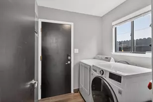 1211 Alder Tree Wy, Sacramento, CA 95831 - Photo 23