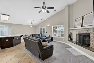 1021 Marina Bay Ct, Galt, CA 95632 - Photo 7