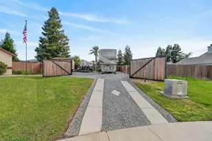 1021 Marina Bay Ct, Galt, CA 95632 - Photo 5