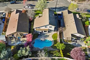 1384 Walden Dr, Folsom, CA 95630 - Photo 47