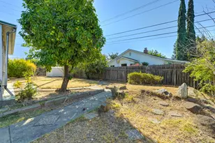 1056 Entrada Rd, Sacramento, CA 95864 - Photo 49