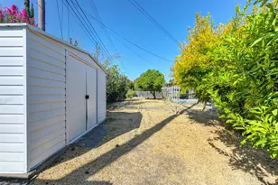 1056 Entrada Rd, Sacramento, CA 95864 - Photo 55