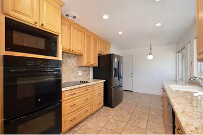 1056 Entrada Road, Sacramento, CA 95864 - Photo 25