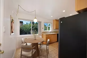 1056 Entrada Rd, Sacramento, CA 95864 - Photo 29