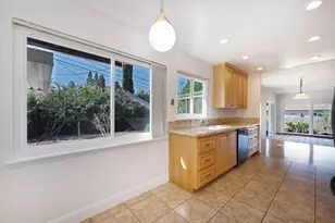 1056 Entrada Rd, Sacramento, CA 95864 - Photo 27