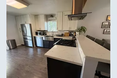 2021 W Acacia Street, Stockton, CA 95203 - Photo 7