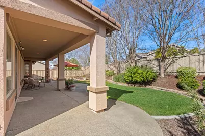 1930 Graeagle Lane, Lincoln, CA 95648 - Photo 5