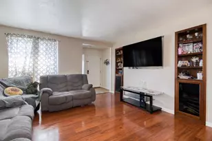 13301 Bentley St, Waterford, CA 95386 - Photo 7