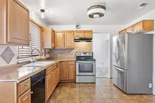 7828 Delaney Dr, Antelope, CA 95843 - Photo 3