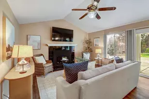 7400 Carriage Dr, Citrus Heights, CA 95621 - Photo 11