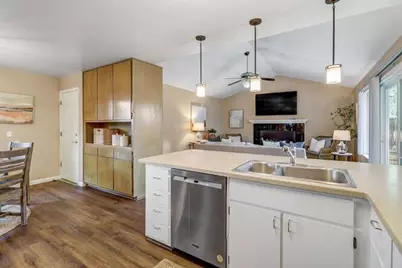 7400 Carriage Drive, Citrus Heights, CA 95621 - Photo 21