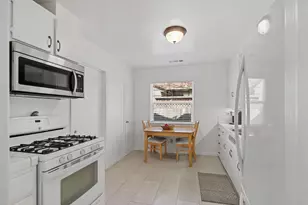 47 45th St, Sacramento, CA 95819 - Photo 17