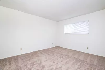 1208 Wayland Avenue, Sacramento, CA 95825 - Photo 15