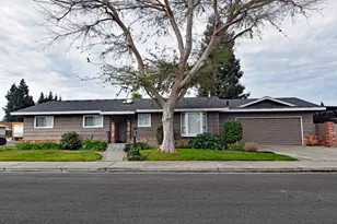425 Corello St, Turlock, CA 95380 - Photo 1