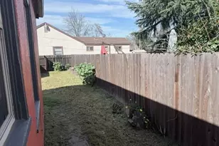 3839 Martin Luther King Jr Blvd, Sacramento, CA 95820 - Photo 13