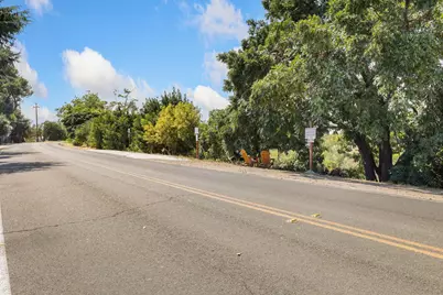 2210 W River Drive, Stockton, CA 95204 - Photo 51