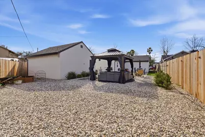 1923 Juliesse Avenue, Sacramento, CA 95815 - Photo 17