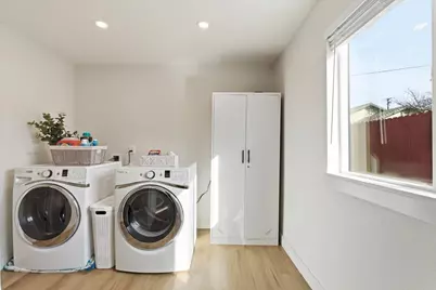 1923 Juliesse Avenue, Sacramento, CA 95815 - Photo 11