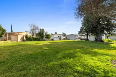 Prescott Rd #79, Modesto, CA 95350 - Photo 41