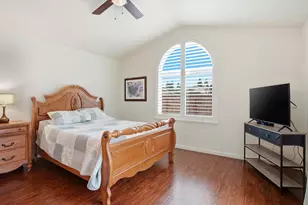 9208 Summer Pond Ct, Elk Grove, CA 95624 - Photo 13