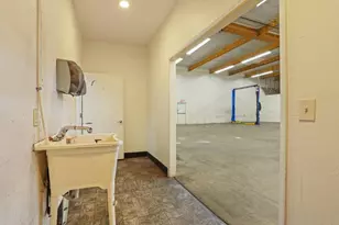 7711 Murray Dr, Stockton, CA 95210 - Photo 21