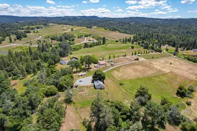 3081 Little Spur, Somerset, CA 95684 - Photo 49