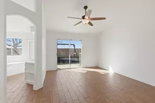 2091 Hastings Dr, Los Banos, CA 93635 - Photo 7