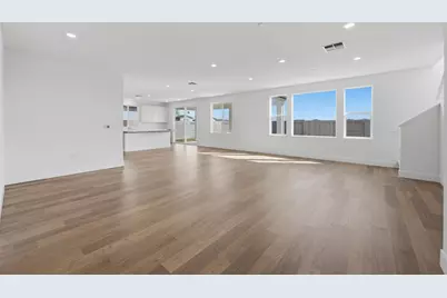 7064 Carbone Drive, Roseville, CA 95747 - Photo 5