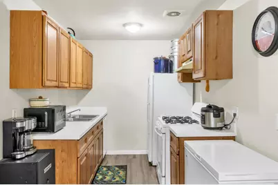 7877 Sayonara Drive, Citrus Heights, CA 95610 - Photo 43