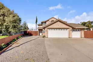 708 Coastal Ct, Los Banos, CA 93635 - Photo 1