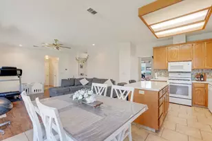 708 Coastal Ct, Los Banos, CA 93635 - Photo 13