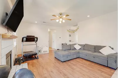 708 Coastal Court, Los Banos, CA 93635 - Photo 9