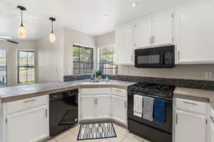 914 Cedar Canyon Cir, Galt, CA 95632 - Photo 11