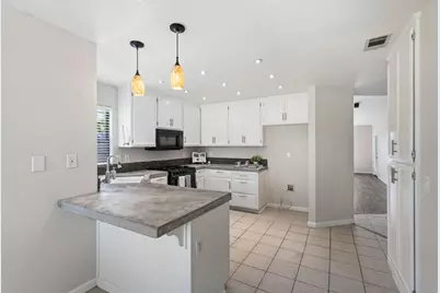 914 Cedar Canyon Circle, Galt, CA 95632 - Photo 9