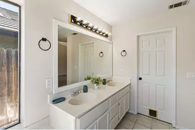 914 Cedar Canyon Circle, Galt, CA 95632 - Photo 19