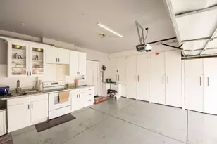 1536 Vandalay Dr, Ceres, CA 95307 - Photo 29