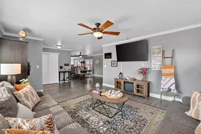 10237 Countryside Way, Sacramento, CA 95827 - Photo 11