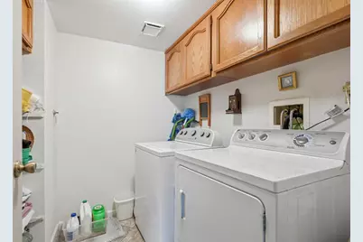 9076 Glenbury Court, Elk Grove, CA 95624 - Photo 37