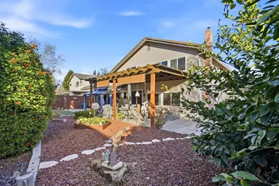 9076 Glenbury Court, Elk Grove, CA 95624 - Photo 51