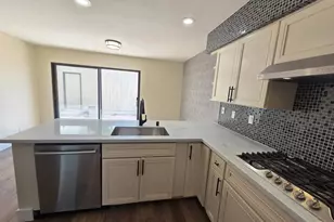 8851 Bluff Ln, Fair Oaks, CA 95628 - Photo 11